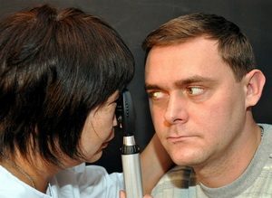Иридоциклит: симптомы и лечение в домашних условиях, причины возникновения и фото заболевания